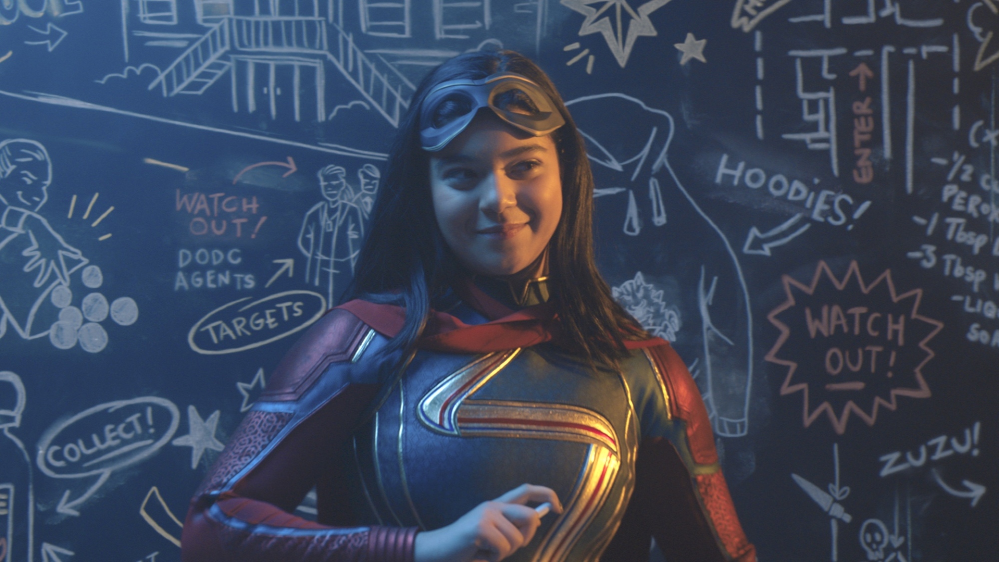Iman Vellani dans le rôle de Mme Marvel / Kamala Khan dans MS de Marvel Studios.  MARVEL, exclusivement sur Disney+
