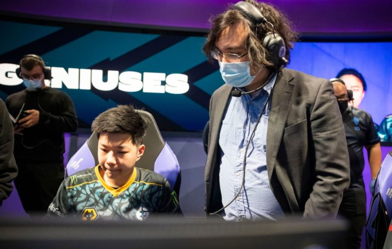 L'ancien entraîneur d'EG, Peter Dun, devrait rejoindre Team Heretics dans le rôle principal pour la première saison du LEC, selon des rapports 2 L'ancien entraîneur d'EG, Peter Dun, devrait rejoindre Team Heretics dans le rôle principal pour la première saison du LEC, selon des rapports - 1