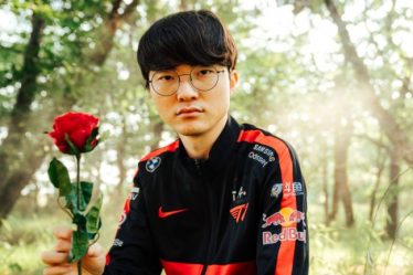 Faker bat le record légendaire d'Uzi aux Mondiaux après le règne de quatre ans de l'icône chinoise dans les charts - 7
