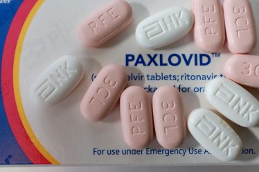 Une étude révèle que Paxlovid peut interagir mal avec certains médicaments pour le cœur, et la Maison Blanche renouvelle l'urgence COVID jusqu'au 11 janvier