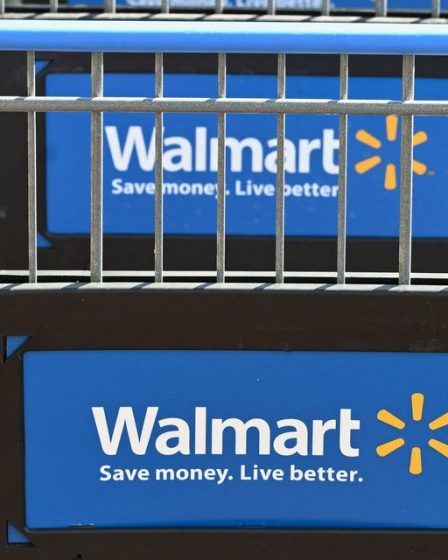 Walmart connaît toujours une demande et des dépenses «fortes», selon son PDG américain