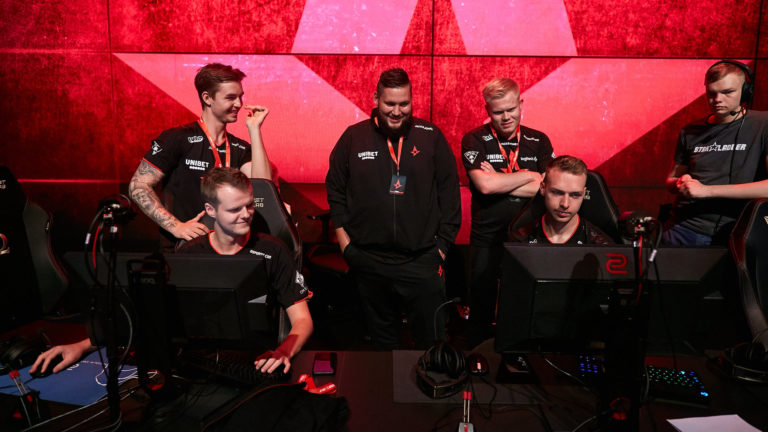 Les 10 pros CS:GO les plus rémunérateurs de tous les temps 2 Les 10 pros CS:GO les plus rémunérateurs de tous les temps - 1