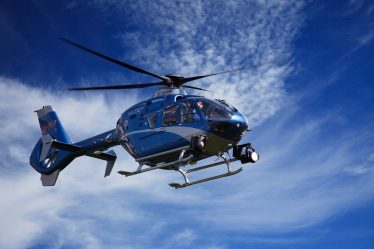 Survolez Hyères en hélicoptère pour faire votre baptême de l'air - 3