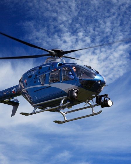 Survolez Hyères en hélicoptère pour faire votre baptême de l'air 47 Survolez Hyères en hélicoptère pour faire votre baptême de l'air - 46