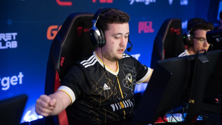 La superstar française ZywOo établit un nouveau record du plus grand nombre de victimes dans une seule série CS:GO 2 La superstar française ZywOo établit un nouveau record du plus grand nombre de victimes dans une seule série CS:GO - 1