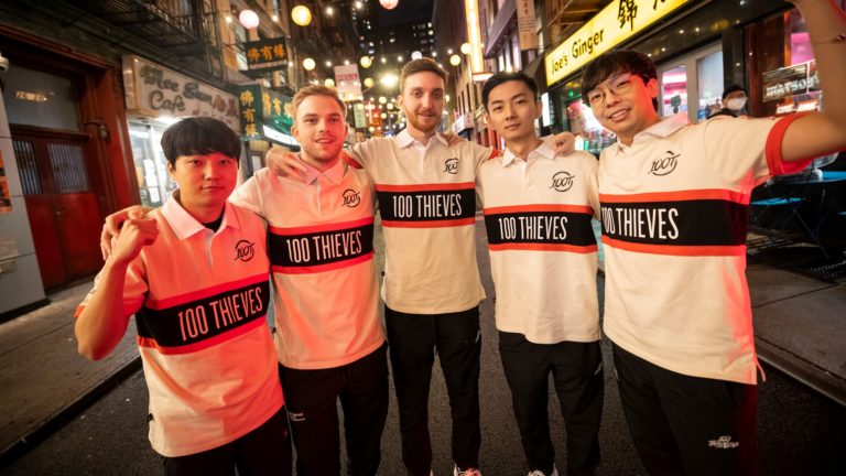 100 Thieves aurait permis à 2 joueurs vedettes d'explorer leurs options avant la prochaine saison LCS 2 100 Thieves aurait permis à 2 joueurs vedettes d'explorer leurs options avant la prochaine saison LCS - 1