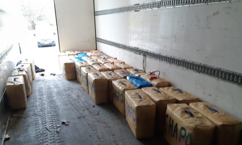 1,5 tonne de résine de cannabis saisie par les douanes de Perpignan › 2 1,5 tonne de résine de cannabis saisie par les douanes de Perpignan › - 1