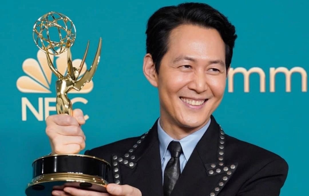 Lee Jung Jae Fashion: Meilleur moment de tapis rouge vu sur le 'Squid Game' Étoile 2 Lee Jung Jae Fashion: Meilleur moment de tapis rouge vu sur le 'Squid Game' Étoile - 1