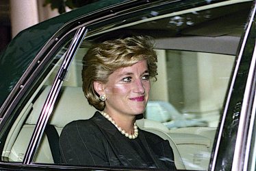 Quelle était la taille de la princesse Diana ? (Et quelle est la taille The Crown acteurs qui la jouent?) - 7