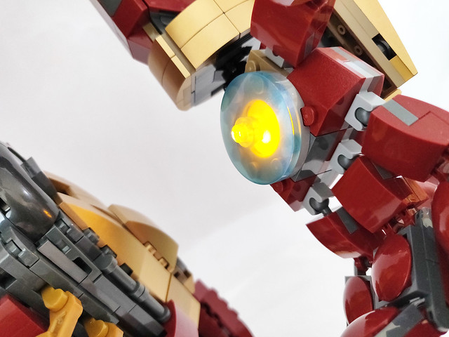 Test de LEGO Marvel Hulkbuster (76210) - Le fan de briques 20 LEGO Marvel Hulk Buster (76210)