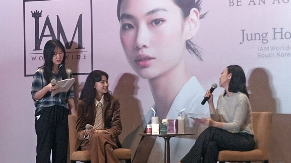 [EXCLUSIVE] L'actrice/mannequin Jung Ho Yeon parle de la série à succès de Netflix 'Squid Game,' projets d'acteur à venir, et plus encore lors de la conférence de presse de Manille - 5