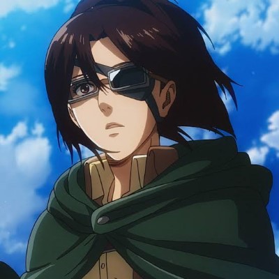 Découvrez 15 personnages animés avec cache-œil (liste) 7 Hange Zoe (Attaque des Titans)