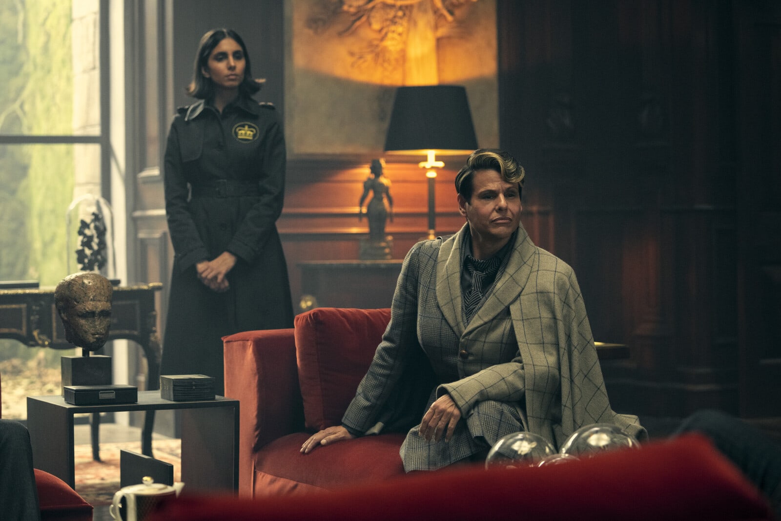 The Peripheral ralentit pour étoffer ses personnages dans l'épisode 6 - 9
