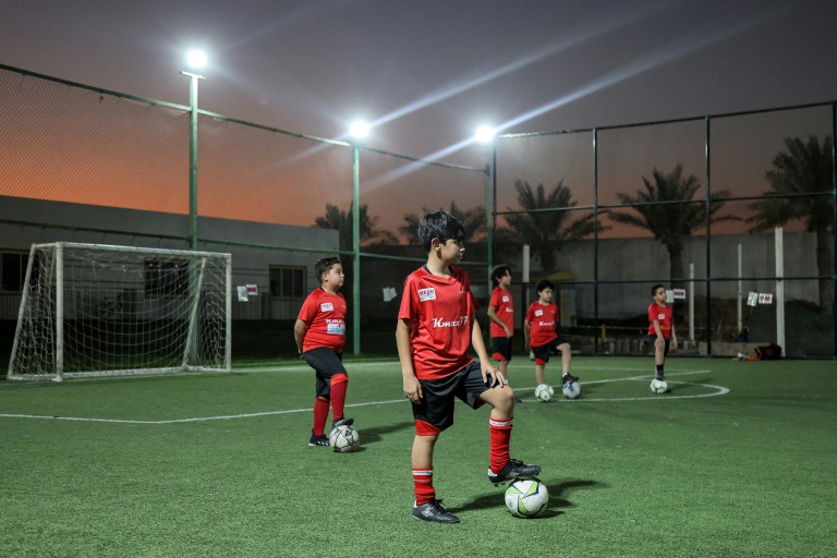 Entraînement de football à la Cedars Sports Academy de Doha, au Qatar, le 8 novembre 2022 (AFP - KARIM JAAFAR)