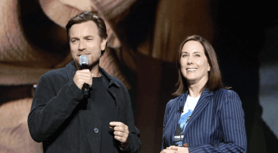 Ewan McGregor (à gauche) et Kathleen Kennedy (à droite) à la D23 Expo