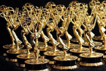 Emmys internationaux : Vigil' et '' Vigil'' au Royaume-UniSex Education' remportent les prix des meilleures séries - Liste des gagnants - 7