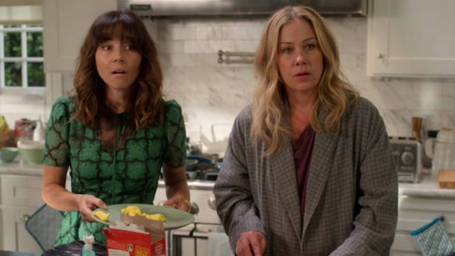 Date de sortie de la saison 3 de Dead to Me : voici à quelle heure elle sort sur Netflix 4 Quand la saison 3 de Dead to Me sort-elle sur Netflix ?