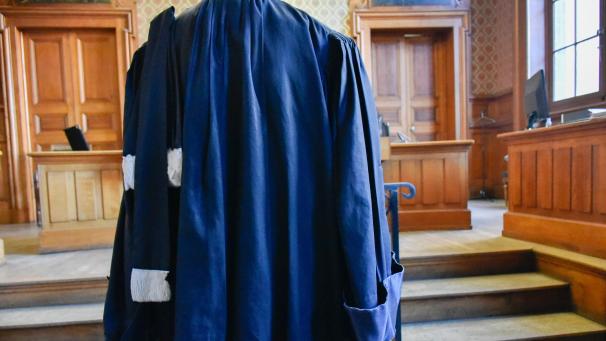 La mère de famille a déjà été condamnée pour des actes de violence contre son fils aîné.