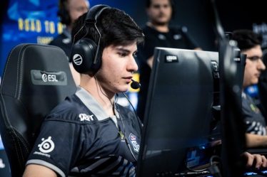 FlameZ vient de réaliser le jeu CS:GO le plus épique de 2022, mais il a été enterré dans la défaite 0-2 de son équipe - 7
