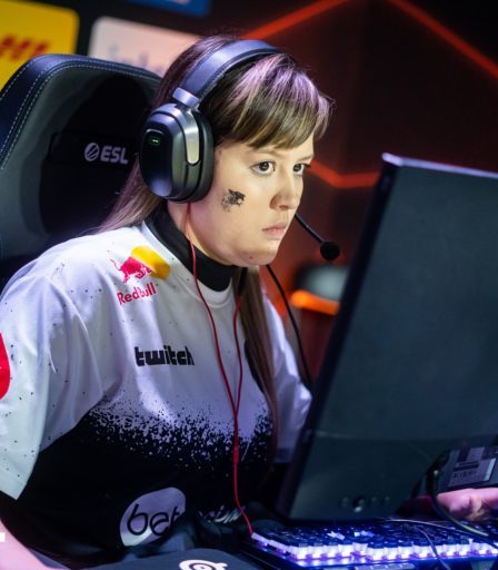 Le lanceur de CS:GO Semmler fait des commentaires transphobes tout en prétendant défendre la ligue féminine qu'il a précédemment saccagée 6 Le lanceur de CS:GO Semmler fait des commentaires transphobes tout en prétendant défendre la ligue féminine qu'il a précédemment saccagée - 5