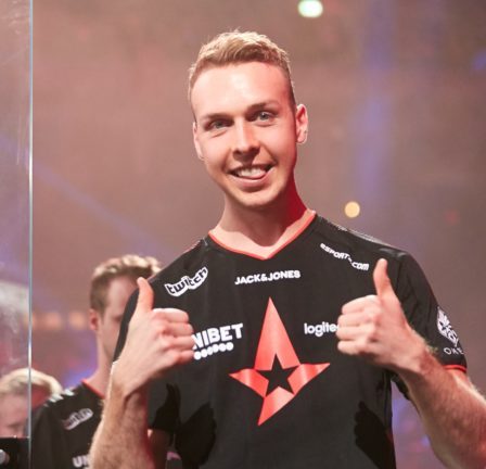 Pas d'appareil ? Aucun problème. Astralis domine les premiers matchs CS:GO à Elisa Masters Espoo 76 Pas d'appareil ? Aucun problème. Astralis domine les premiers matchs CS:GO à Elisa Masters Espoo - 75