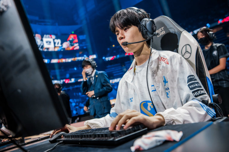 De bas en haut: DRX entre dans l'histoire de la Ligue avec des play-ins jusqu'à la charge des finales mondiales 2 De bas en haut: DRX entre dans l'histoire de la Ligue avec des play-ins jusqu'à la charge des finales mondiales - 1