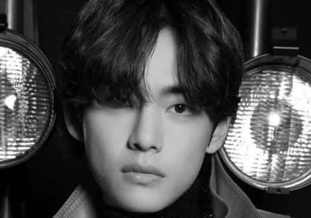 BTS : Kim Taehyung, alias V, devrait-il reprendre le métier d'acteur six ans après Hwarang ? ARMY a une journée sur le terrain pour discuter des rôles appropriés pour l'icône | La vie bollywoodienne 59 BTS : Kim Taehyung, alias V, devrait-il reprendre le métier d'acteur six ans après Hwarang ? ARMY a une journée sur le terrain pour discuter des rôles appropriés pour l'icône | La vie bollywoodienne - 58