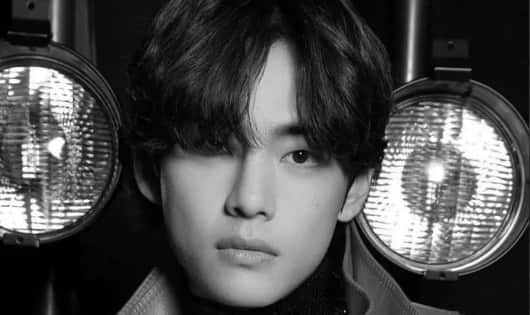 BTS : Kim Taehyung, alias V, devrait-il reprendre le métier d'acteur six ans après Hwarang ? ARMY a une journée sur le terrain pour discuter des rôles appropriés pour l'icône | La vie bollywoodienne 2 BTS : Kim Taehyung, alias V, devrait-il reprendre le métier d'acteur six ans après Hwarang ? ARMY a une journée sur le terrain pour discuter des rôles appropriés pour l'icône | La vie bollywoodienne - 1