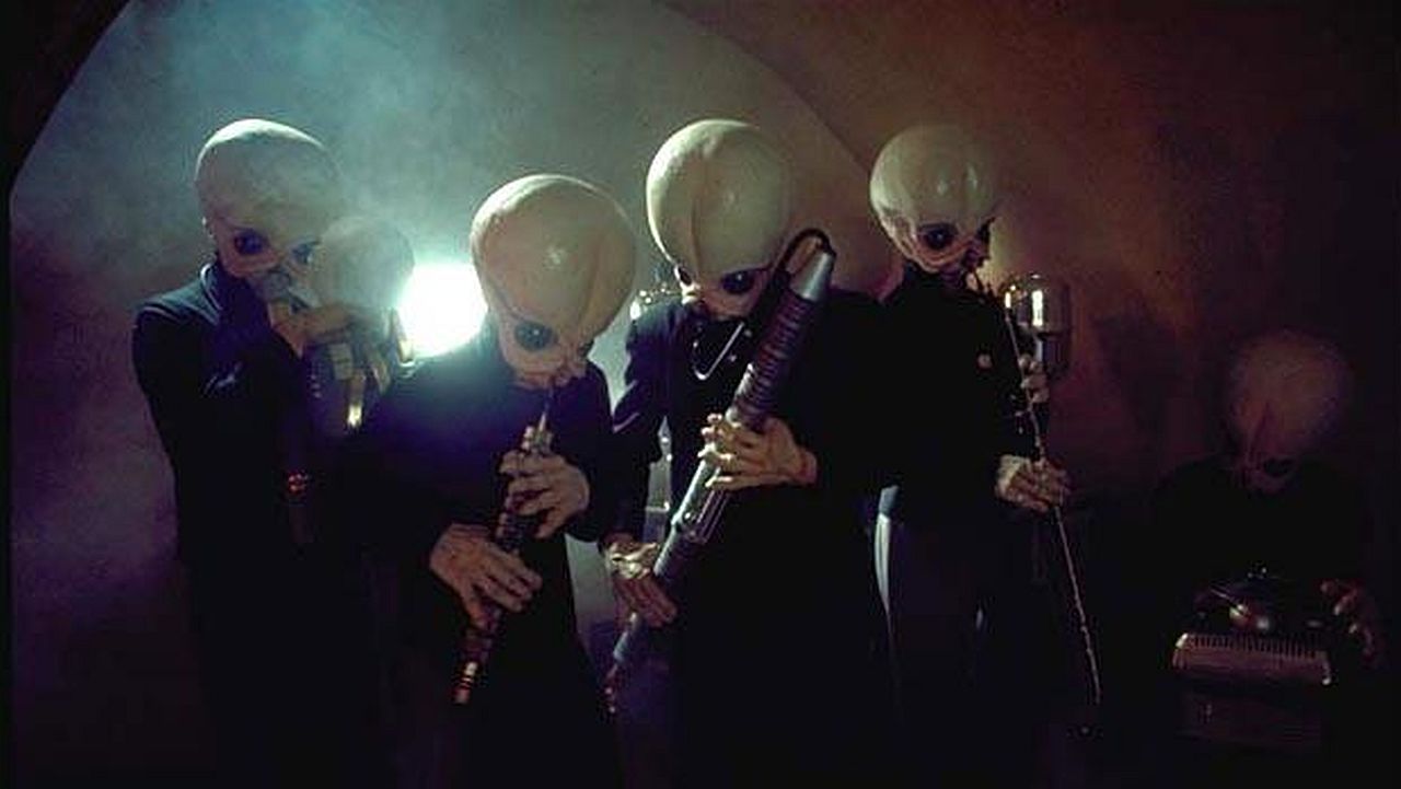 Chaque film Star Wars que nous étions censés obtenir depuis que Disney a acheté Lucasfilm 5 Groupe de cantina de Mos Eisley