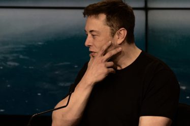 Elon Musk vire son leader, elle demande justice pour garder son emploi › - 9