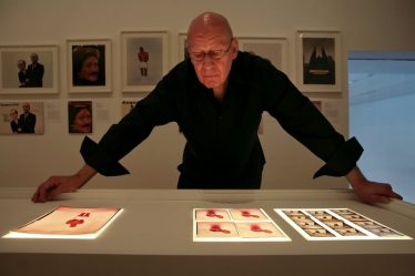George Lois, publicitaire et créateur des couvertures iconiques d'Esquire, meurt à 91 ans - 11