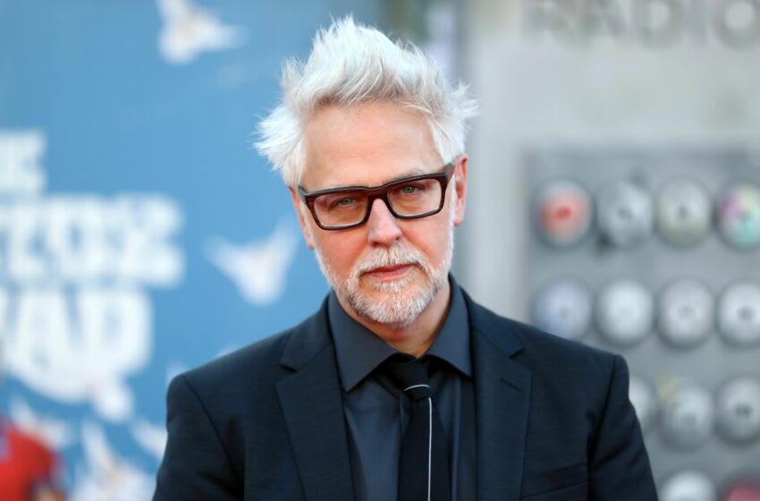 James Gunn affirme que les films, les séries et les jeux DC seront tous connectés. 3 LOS ANGELES, CALIFORNIE - 02 AOÛT : James Gunn assiste à la première du film de Warner Bros.