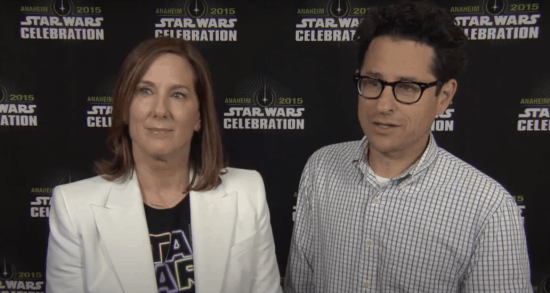 Kathleen Kennedy (à gauche) avec JJ Abrams (à droite)