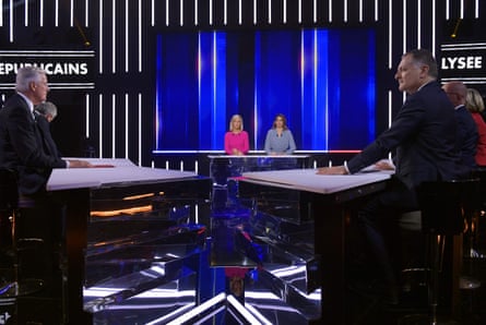 Le Royaume-Uni a freiné Rupert Murdoch. Pourquoi ne pouvons-nous pas arrêter Vincent Bolloré en France ? | Julia Cagé et autres 1 Laurence Ferrari et Sonia Mabrouk de CNews animent un débat entre les candidats Les Républicains à l'élection présidentielle française.