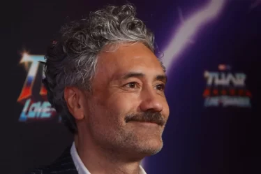 Le fandom Marvel s'est maintenant fermement détourné de Taika Waititi malgré le fait qu'il ait livré l'un des meilleurs films du MCU. - 11