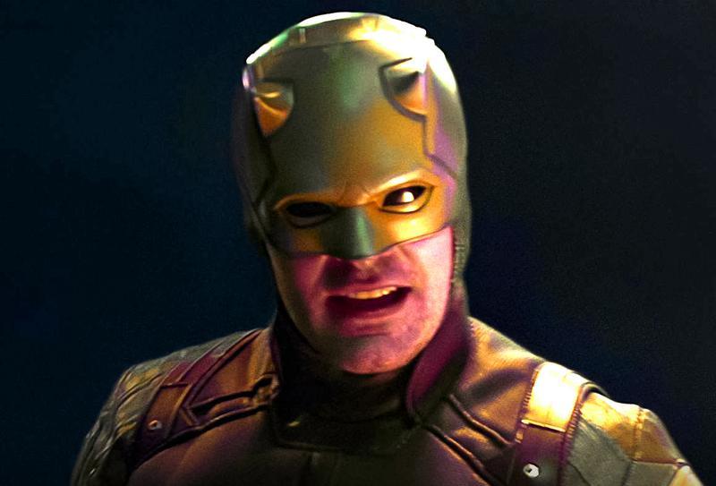 Le premier film en live action classé R de Marvel Studios devrait sortir en 2024. 3 Costume jaune Daredevil