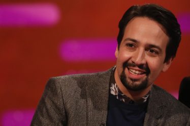 Lin-Manuel Miranda jouera un dieu dans la série Disney + - 11