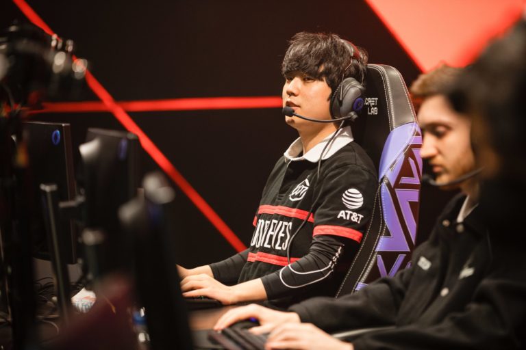 Evil Geniuses complète la liste des LCS 2023 avec deux pick-up All-Pro de 100 Thieves 2 Evil Geniuses complète la liste des LCS 2023 avec deux pick-up All-Pro de 100 Thieves - 1