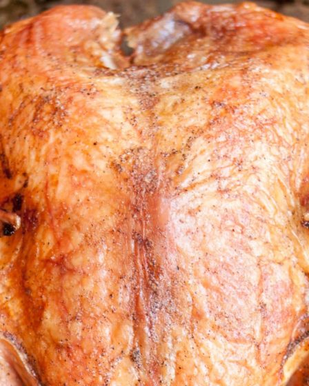 Comment faire cuire une dinde congelée pour Thanksgiving 5 Comment faire cuire une dinde congelée pour Thanksgiving - 4
