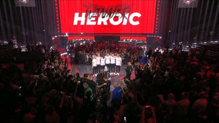 L'attente est terminée: CadiaN soulève son premier grand trophée alors que Heroic bat FaZe à Copenhague 2 L'attente est terminée: CadiaN soulève son premier grand trophée alors que Heroic bat FaZe à Copenhague - 1