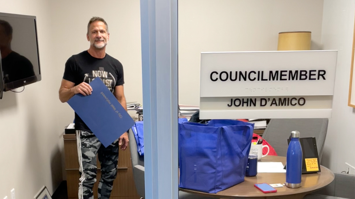 John D'Amico a tracé une nouvelle voie pour WeHo - WEHOville 2 John D'Amico a tracé une nouvelle voie pour WeHo - WEHOville - 1