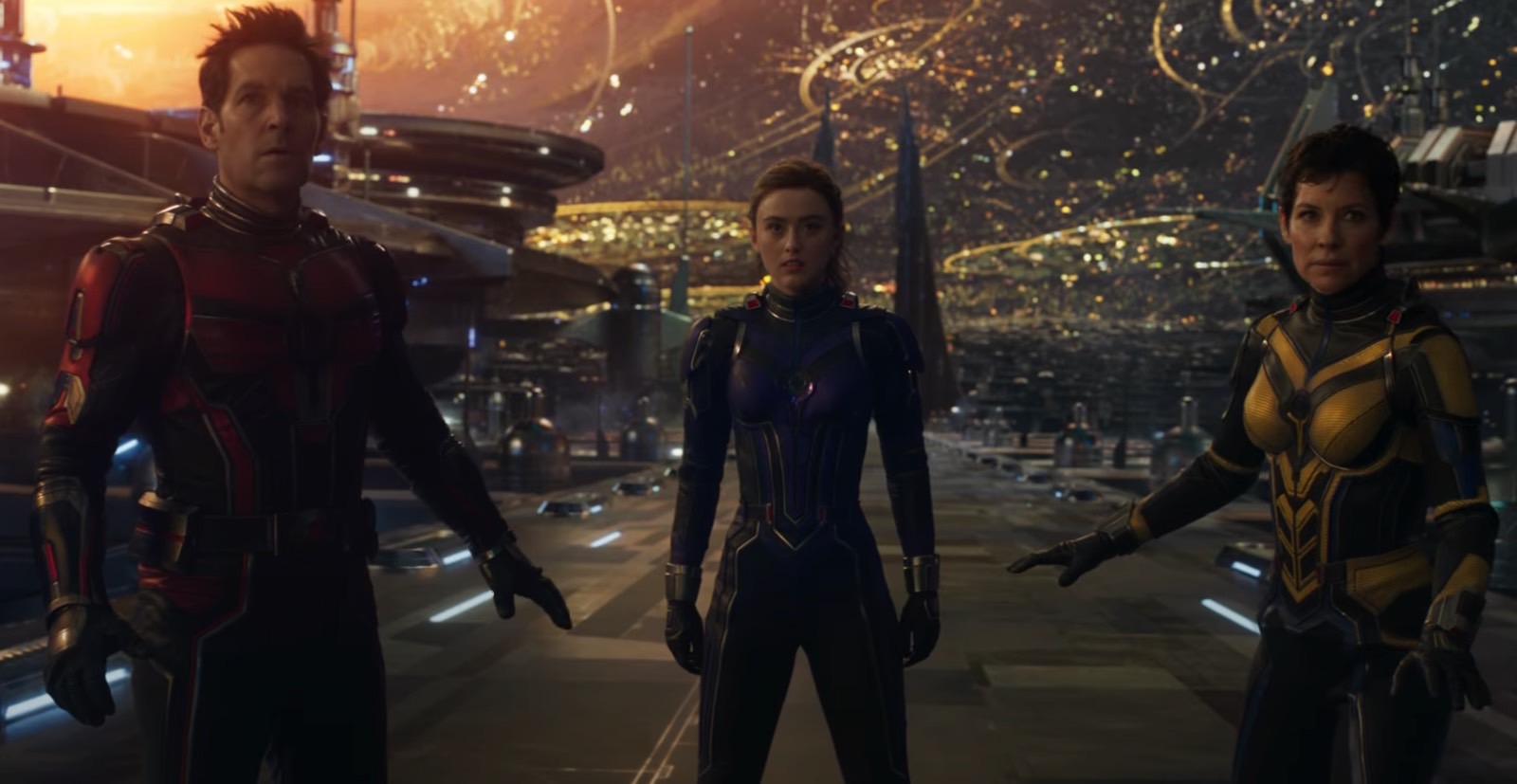 Marvel a un gros problème avec les Avengers dans La dynastie Kang et Secret Wars 4 Scott Lang (Paul Rudd), Cassie (Kathryn Newton) et Hope (Evangeline Lilly) dans Ant-Man et la Guêpe : Bande-annonce Quantumania 1.