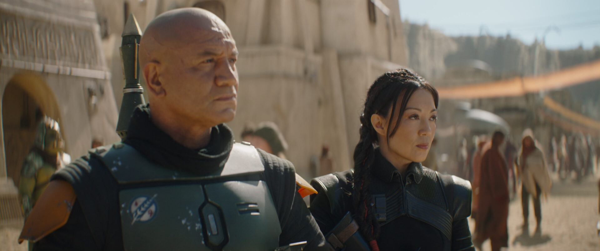 Temuera Morrison déplore la représentation de Boba Fett dans la série Disney+ : "Je pense qu'il est temps de lui faire retrouver ses manières de dur à cuire". - 5