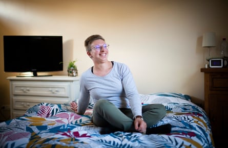 Un étudiant vivant à la ferme familiale Lamblin dans le cadre du projet Campus Vert
