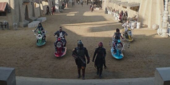 Faites revenir le "vieux Boba Fett" - Un acteur exprime son espoir de voir revenir le chasseur de primes "Bada**". 11 boba fett et fennec shand avec un gang de motards