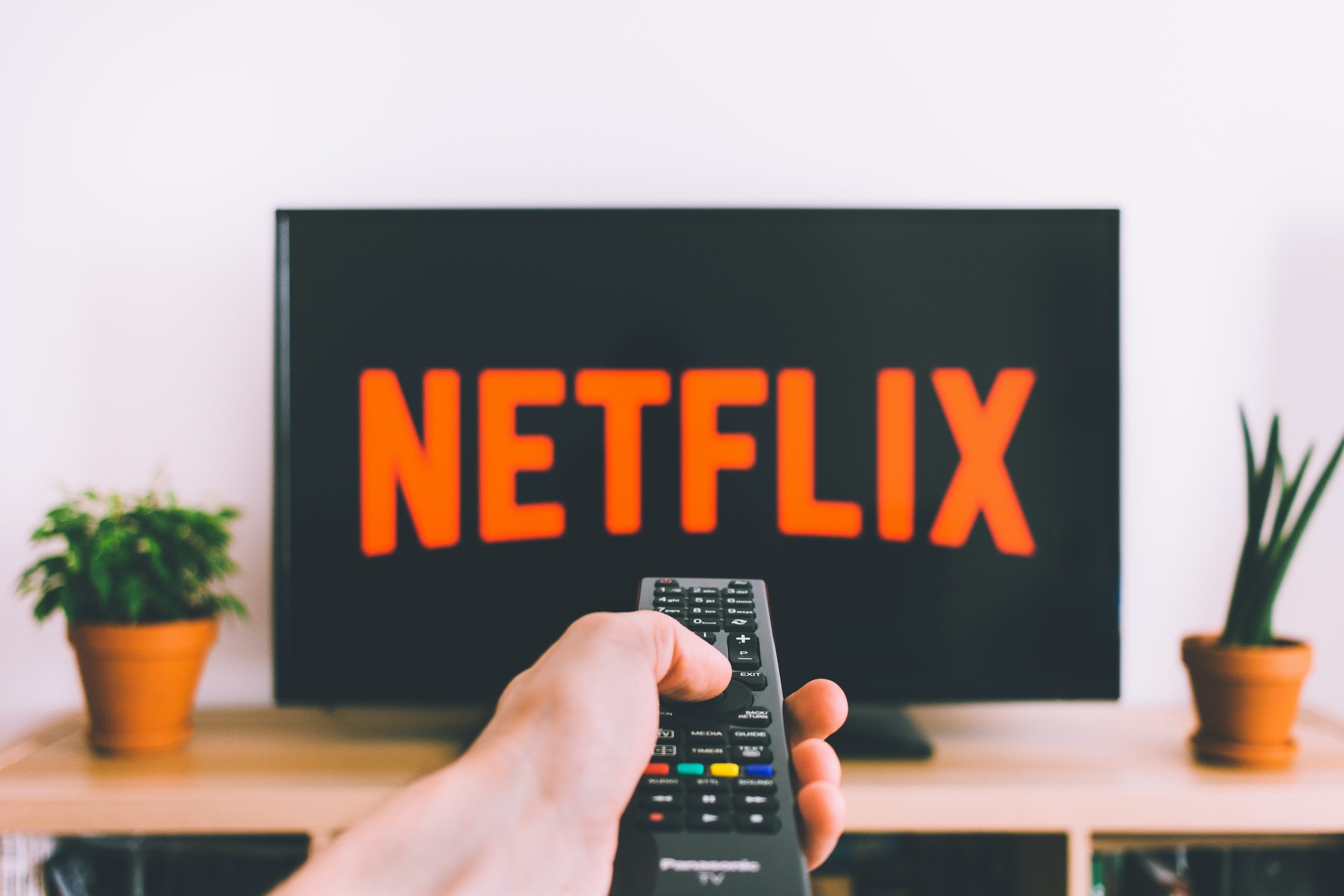 Les meilleures séries Netflix de tous les temps : Les 5 séries à succès les plus recommandées par les sites web experts 2 Les meilleures séries Netflix de tous les temps : Les 5 séries à succès les plus recommandées par les sites web experts - 1