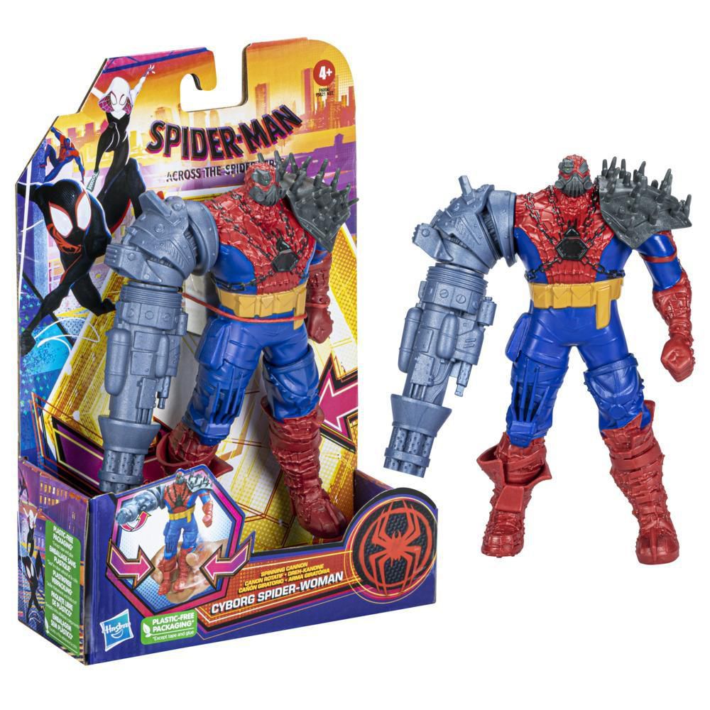 Une variante de Spider-Man avec un bras de canon en métal et une armure d'épaule plaquée se tient à côté de sa boîte à jouets.