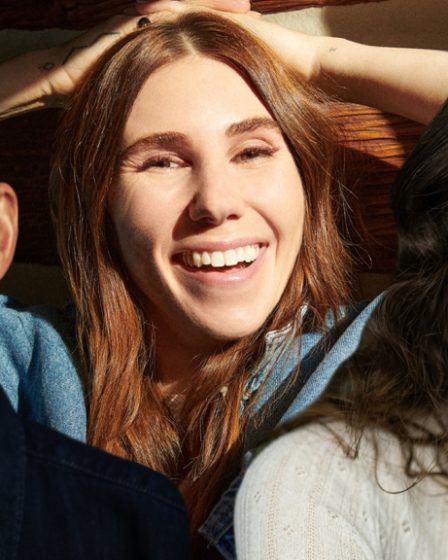 Le Décaméron : Tony Hale, Zosia Mamet et Tanya Reynolds parmi les 10 acteurs de la série Netflix 39 Le Décaméron : Tony Hale, Zosia Mamet et Tanya Reynolds parmi les 10 acteurs de la série Netflix - 38