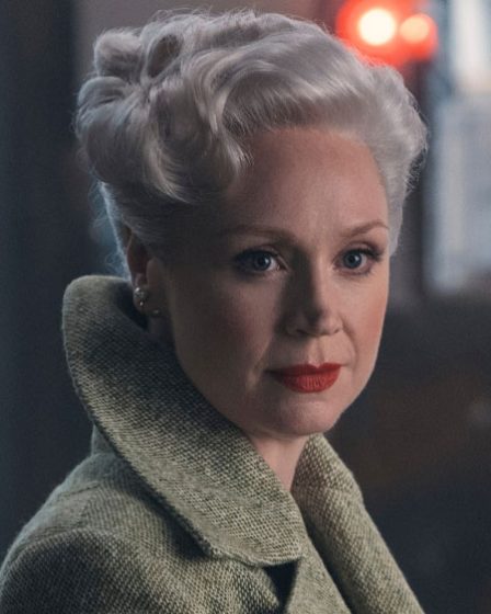 La star de Mercredi, Gwendoline Christie, se souvient d'avoir été "embarrassée et submergée" lors de sa première rencontre avec Tim Burton. 72 La star de Mercredi, Gwendoline Christie, se souvient d'avoir été "embarrassée et submergée" lors de sa première rencontre avec Tim Burton. - 71
