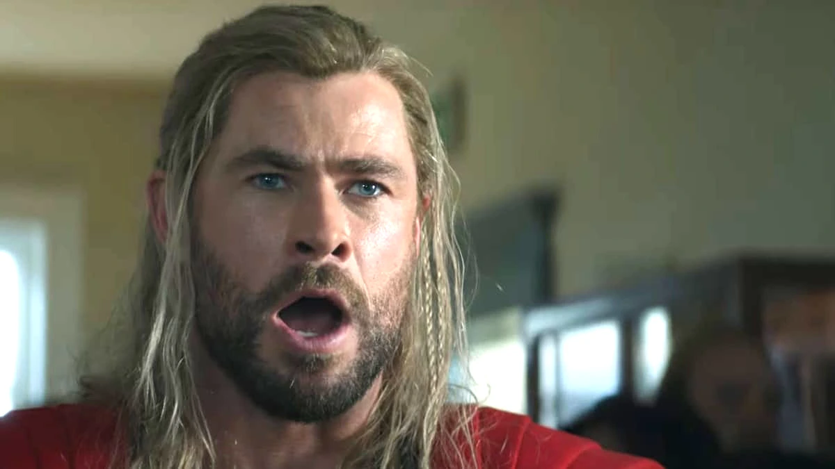 Dernières nouvelles de Marvel : Alors qu'un déluge de stars de DC menacent de quitter le navire pour le MCU, "Deadpool 3" pourrait racheter à lui seul "Thor : Amour et Tonnerre". 2 Dernières nouvelles de Marvel : Alors qu'un déluge de stars de DC menacent de quitter le navire pour le MCU, "Deadpool 3" pourrait racheter à lui seul "Thor : Amour et Tonnerre". - 1